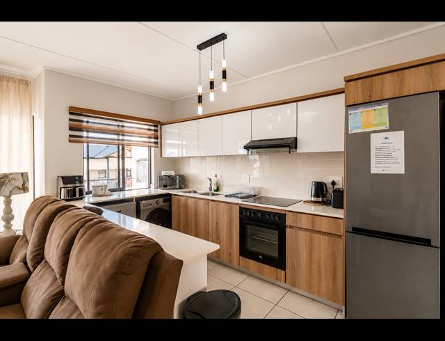 2 BEDROOM APARTMENT TO LET IN BALLITO CENTRAL